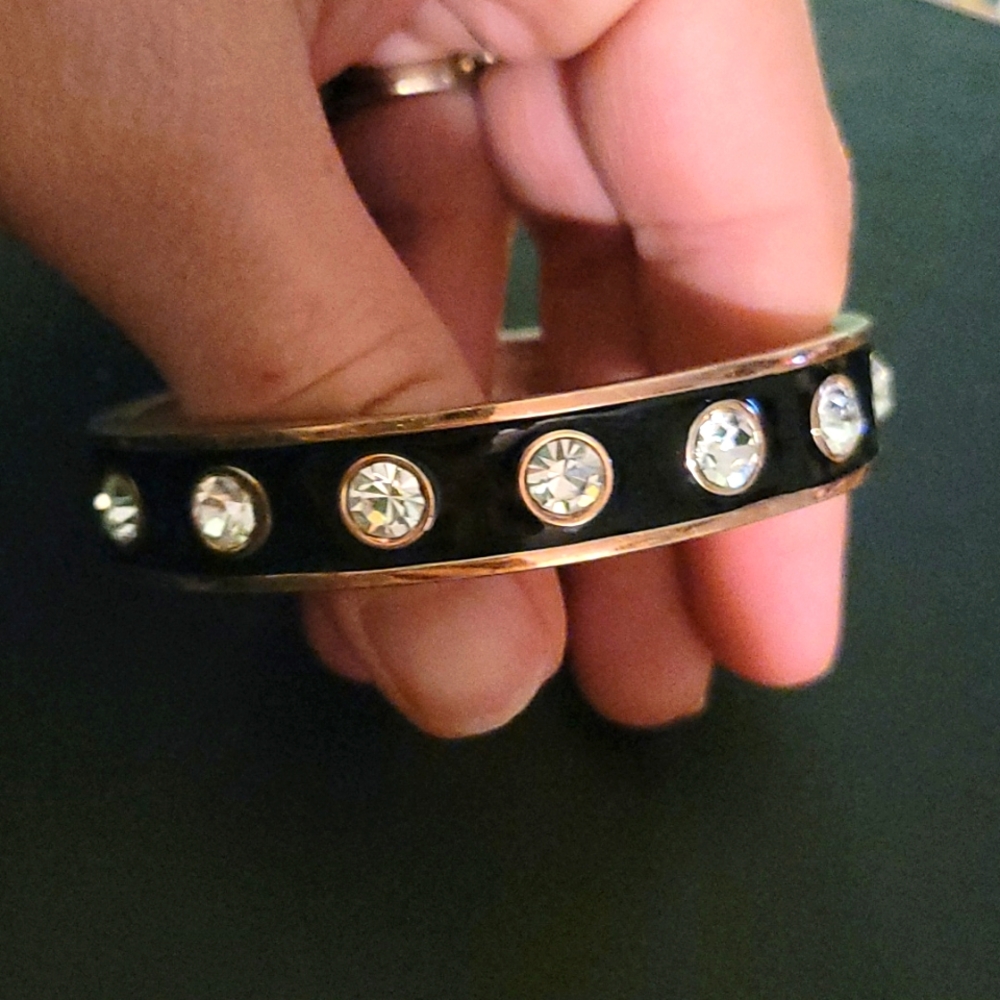 Women's Beautiful Black and Silver Rihnestone bracelet